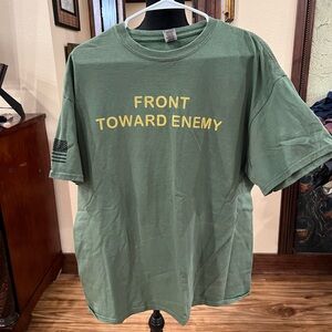 Gildan Olive Tee Claymore “front toward enemy” size XL